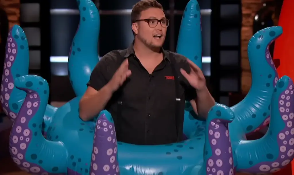 Shark Tank vs Dragon's Den