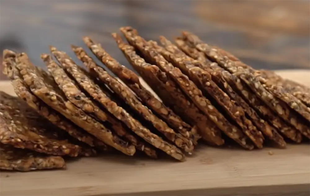 Taste, Texture, and Ingredients in the His & Her Bar